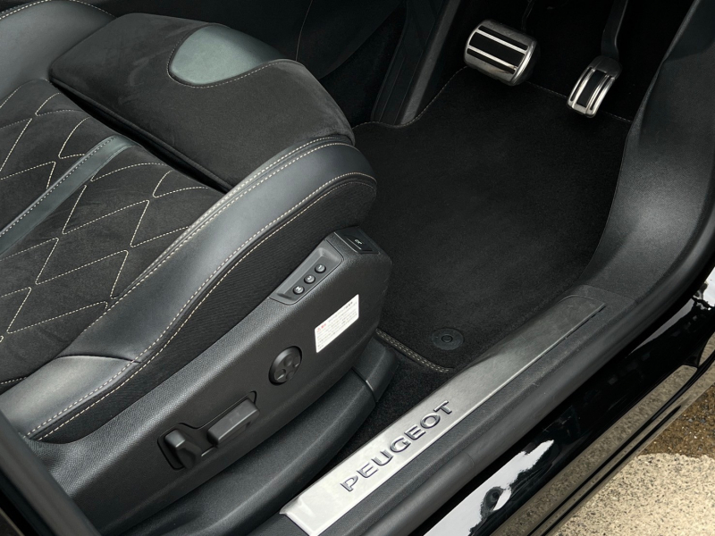 プジョー 3008 中古車