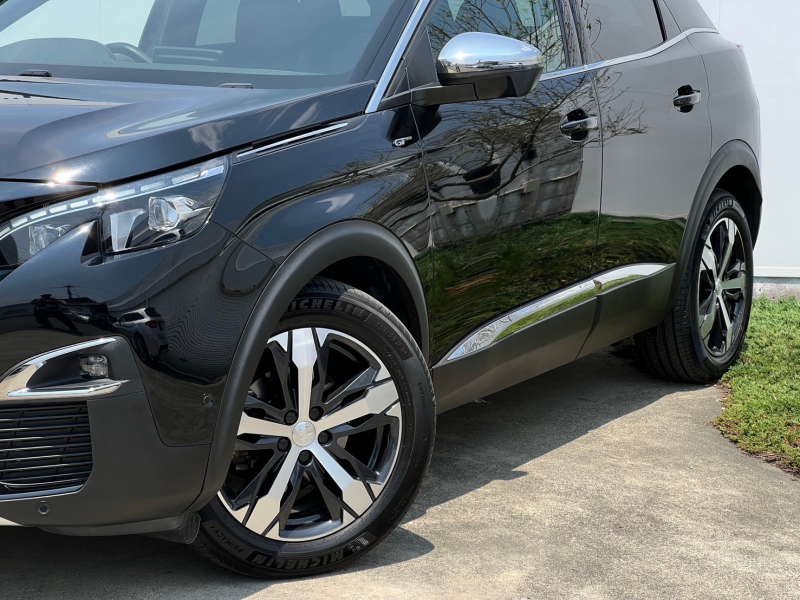 プジョー 3008 中古車