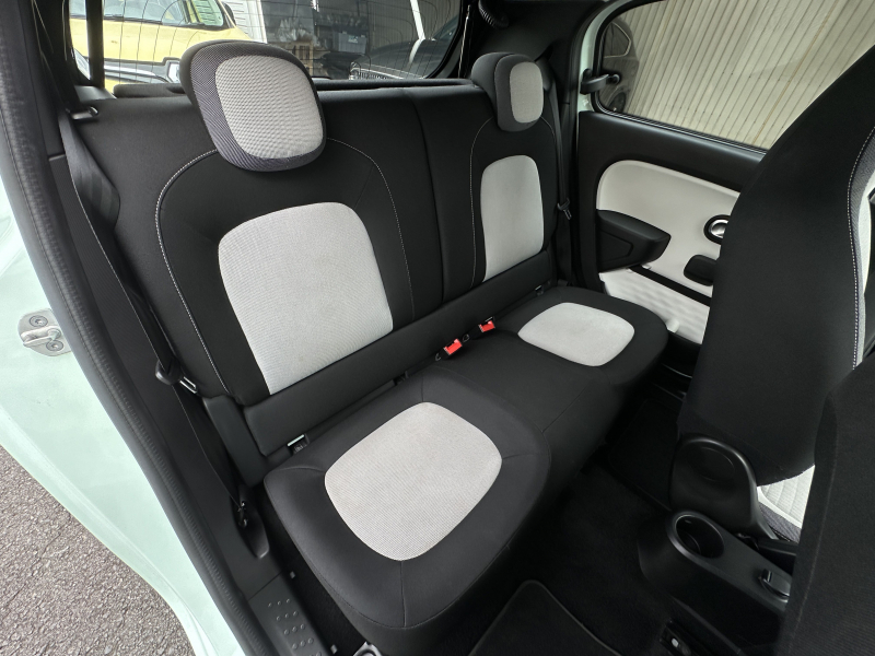 ルノー トゥインゴ 中古車