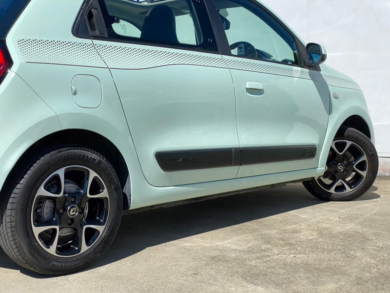 ルノー トゥインゴ 中古車