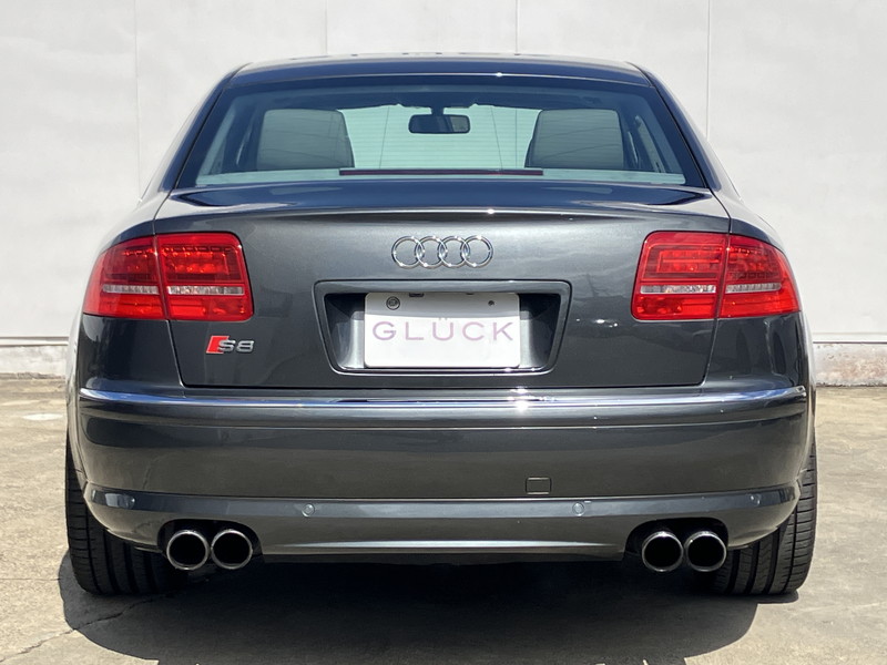 アウディ S8 中古車
