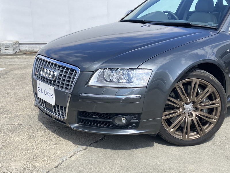 アウディ S8 中古車
