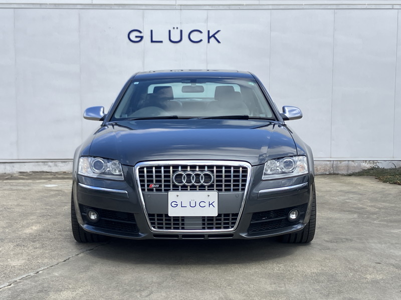 アウディ S8 中古車