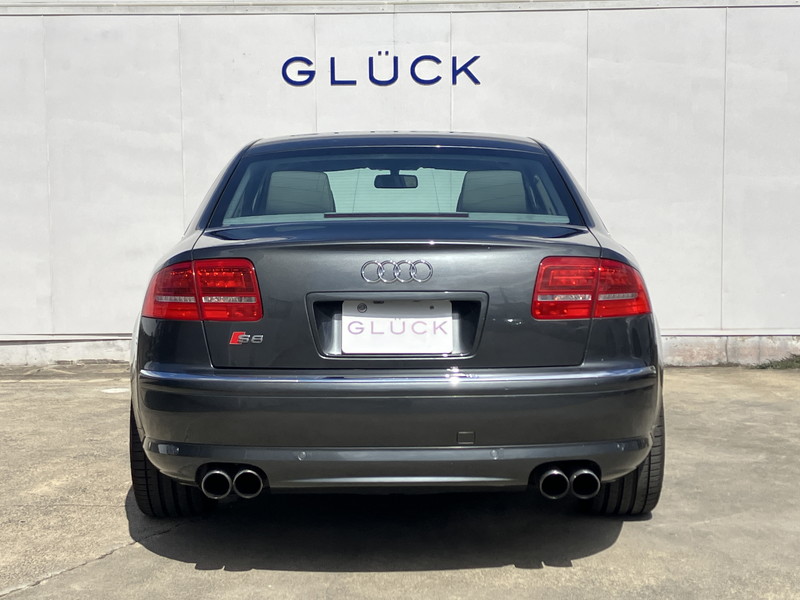 アウディ S8 中古車