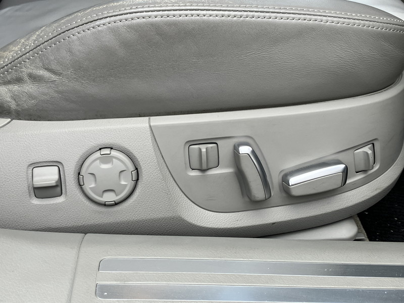 アウディ S8 中古車