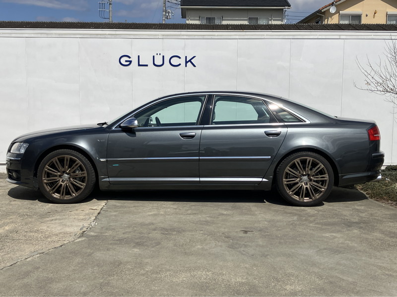 アウディ S8 中古車
