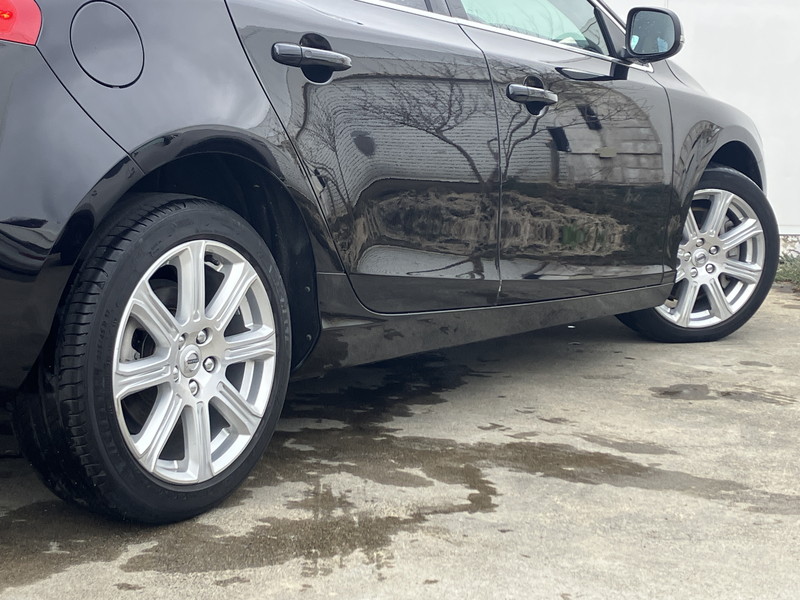 ボルボ V40 中古車