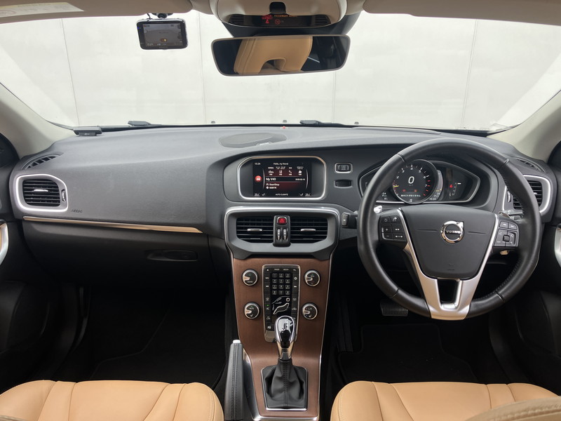 ボルボ V40 中古車