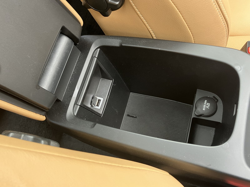 ボルボ V40 中古車