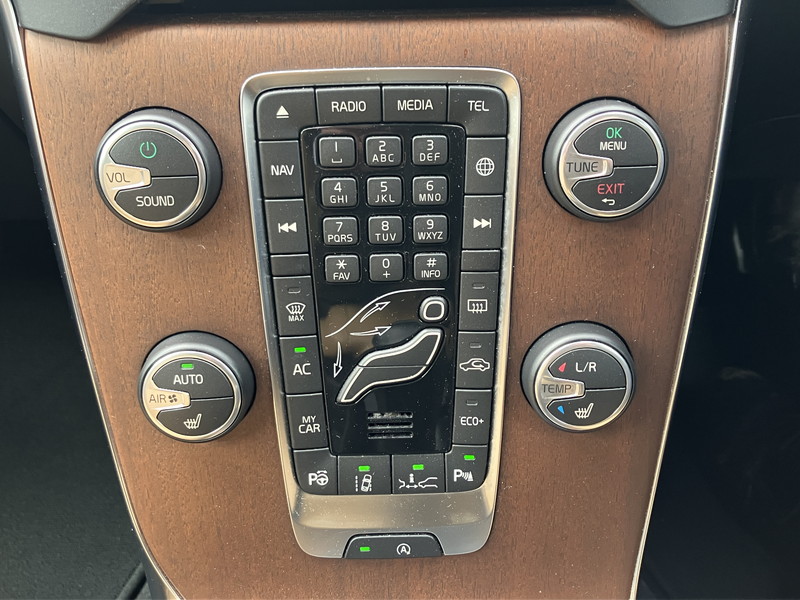 ボルボ V40 中古車