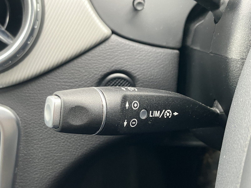 メルセデスベンツ GLA 中古車