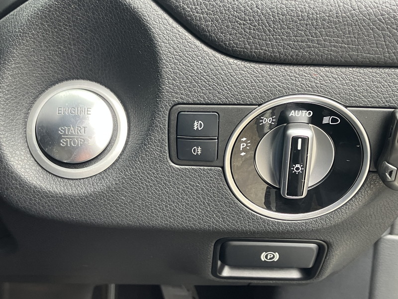 メルセデスベンツ GLA 中古車