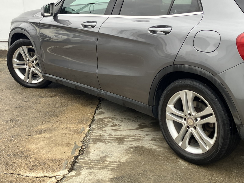 メルセデスベンツ GLA 中古車