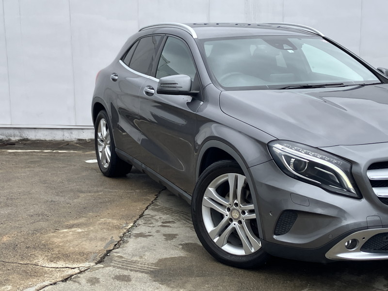 メルセデスベンツ GLA 中古車