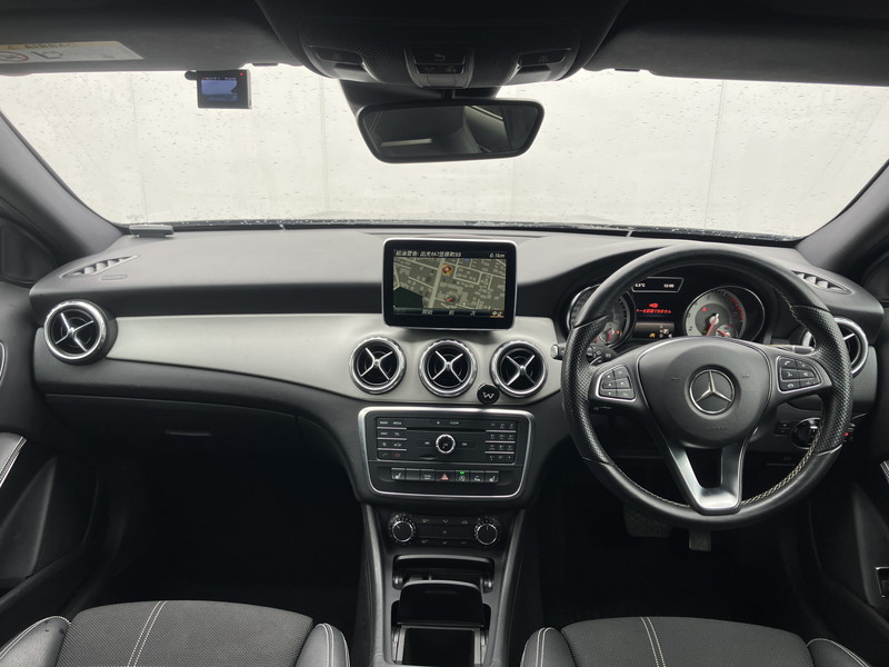 メルセデスベンツ GLA 中古車