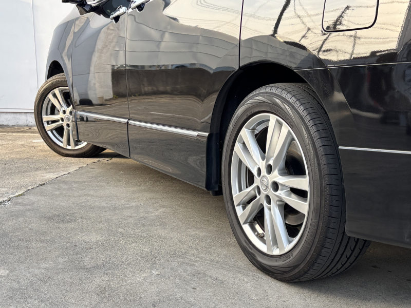 日産 エルグランド 中古車