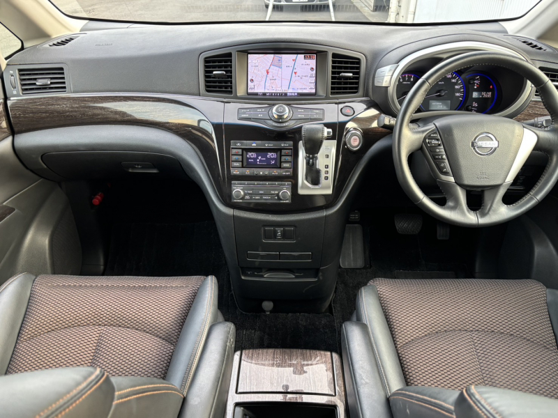 日産 エルグランド 中古車