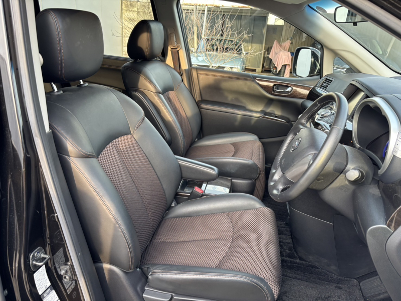 日産 エルグランド 中古車