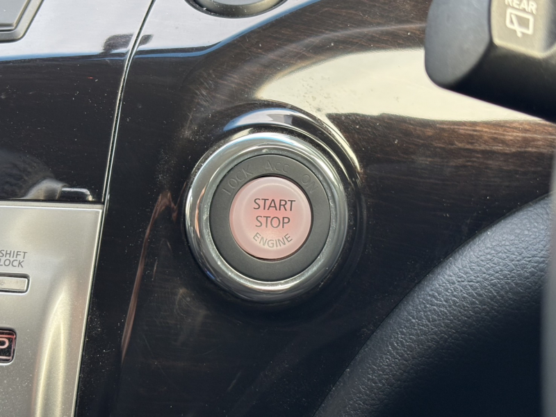 日産 エルグランド 中古車