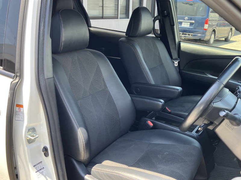 トヨタ エスティマ 中古車