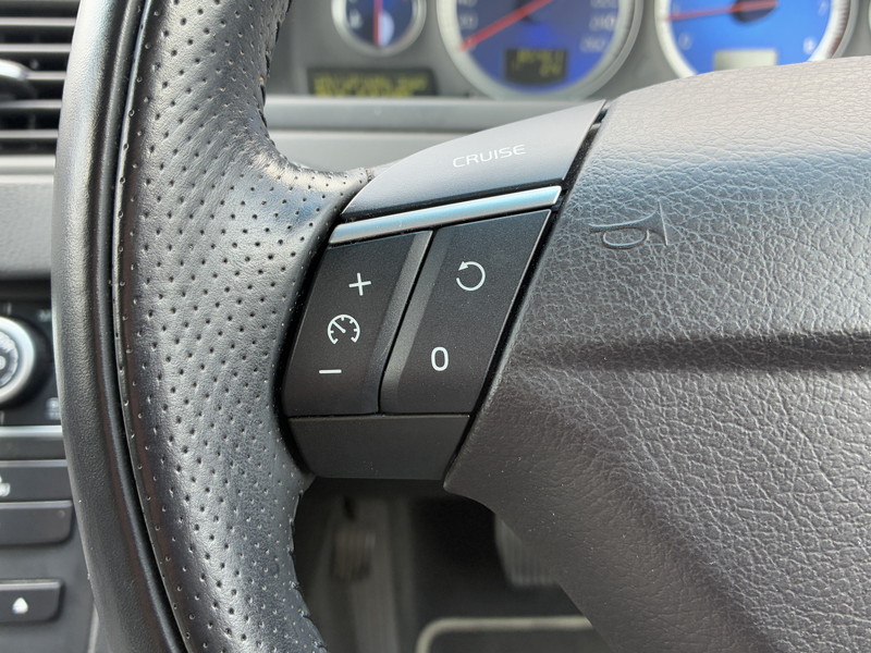 ボルボ XC90 中古車