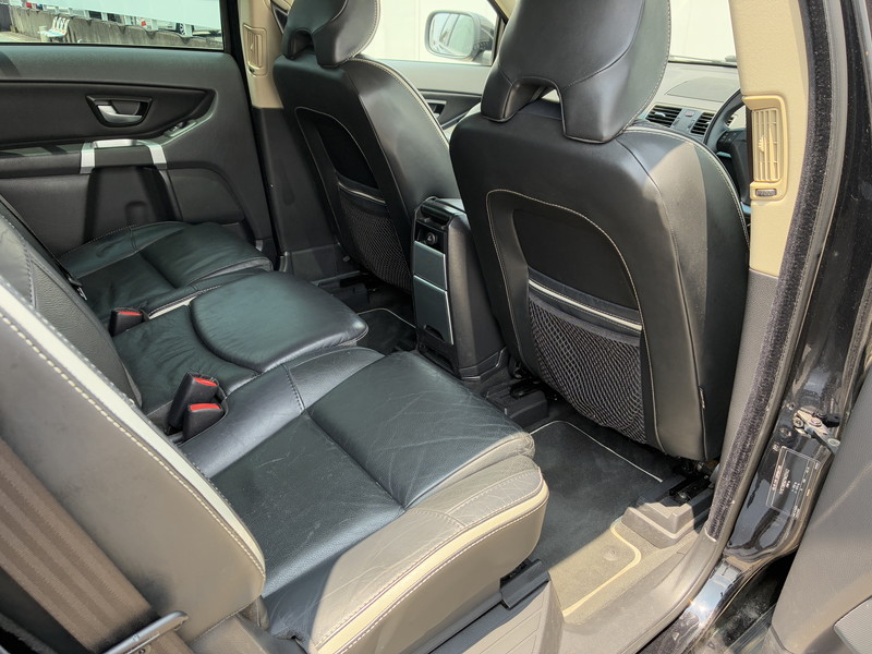 ボルボ XC90 中古車