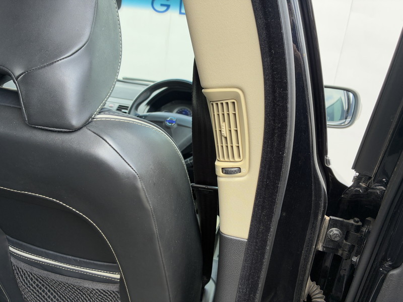 ボルボ XC90 中古車