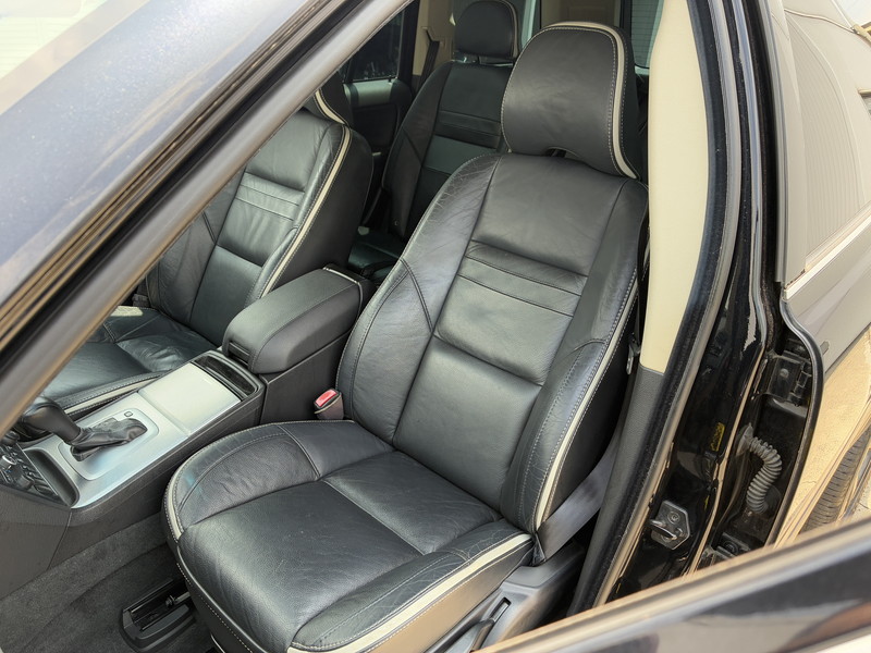 ボルボ XC90 中古車