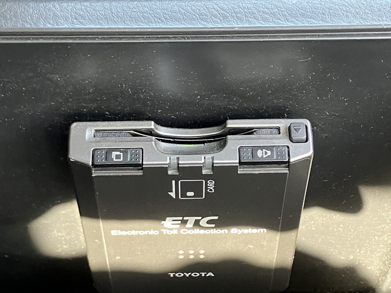 トヨタ ヴァンガード 中古車