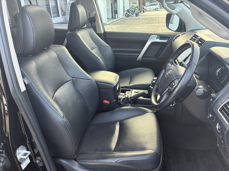 トヨタ ランドクルーザープラド 中古車