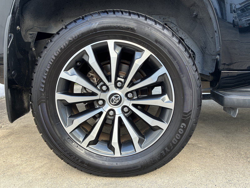 トヨタ ランドクルーザープラド 中古車