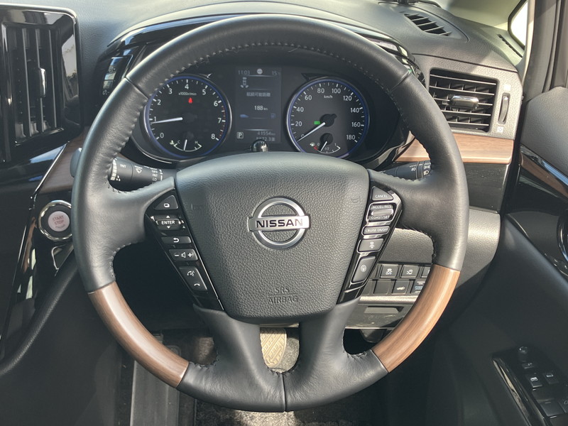 日産 エルグランド 中古車