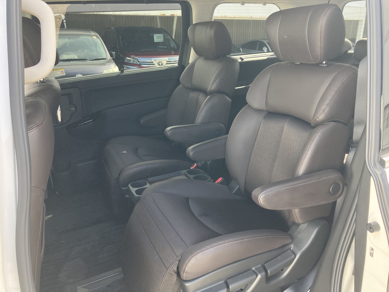 日産 エルグランド 中古車