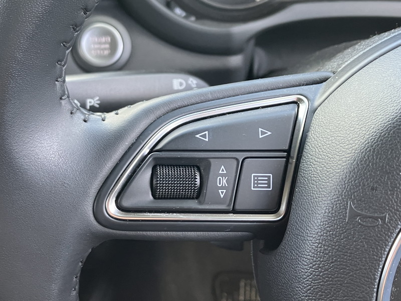 アウディ A1 中古車