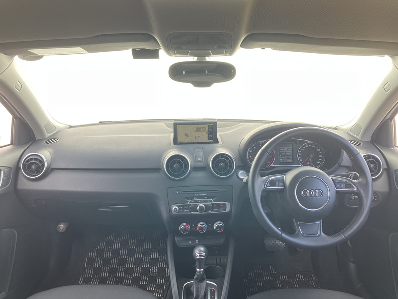 アウディ A1 中古車