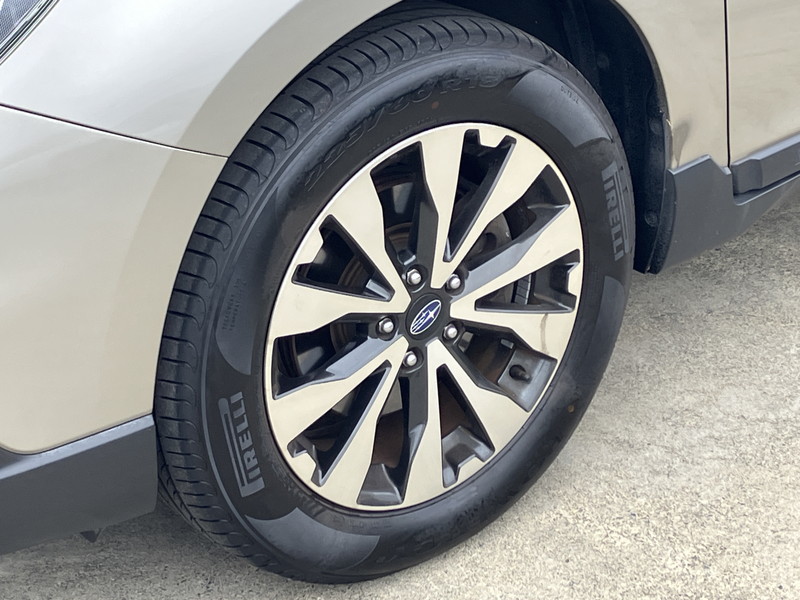 スバル レガシィアウトバック 中古車