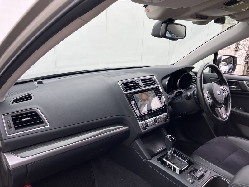 スバル レガシィアウトバック 中古車