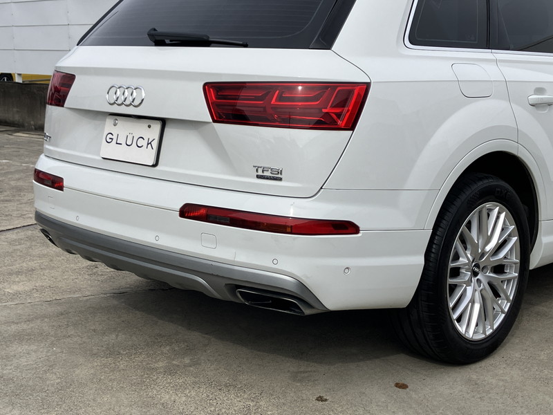 アウディ Q7 中古車