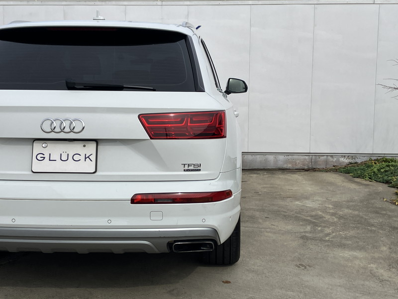 アウディ Q7 中古車