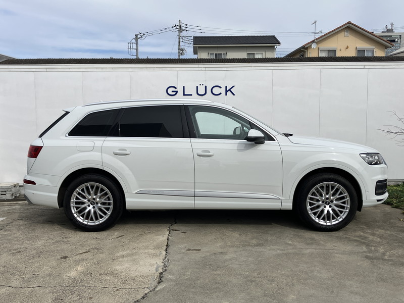 アウディ Q7 中古車