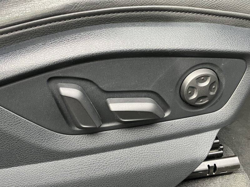 アウディ Q7 中古車