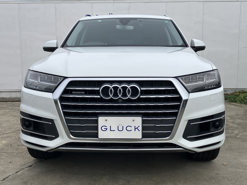 アウディ Q7 中古車