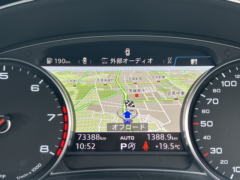 アウディ Q7 中古車