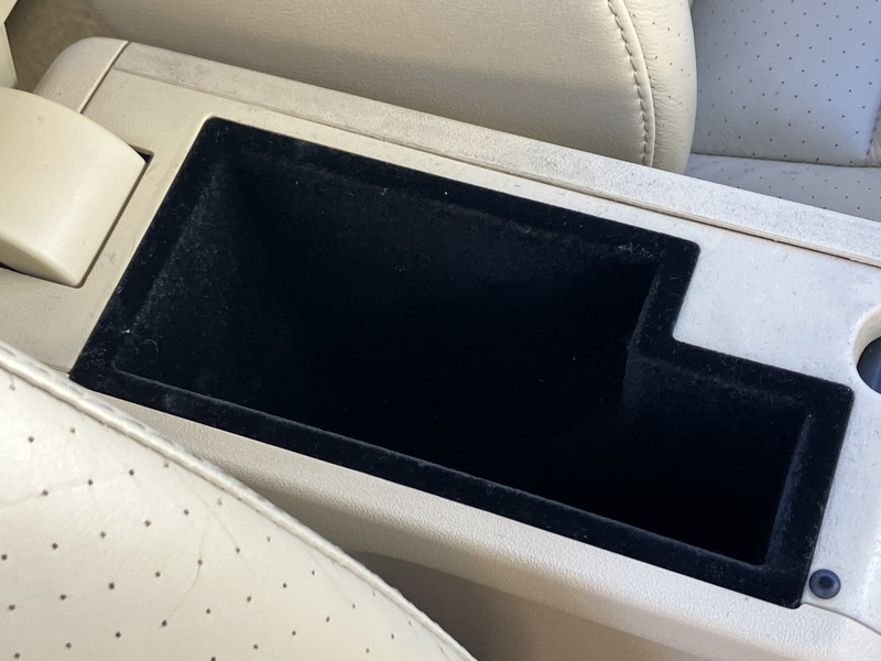 フォルクスワーゲン ニュービートル 中古車