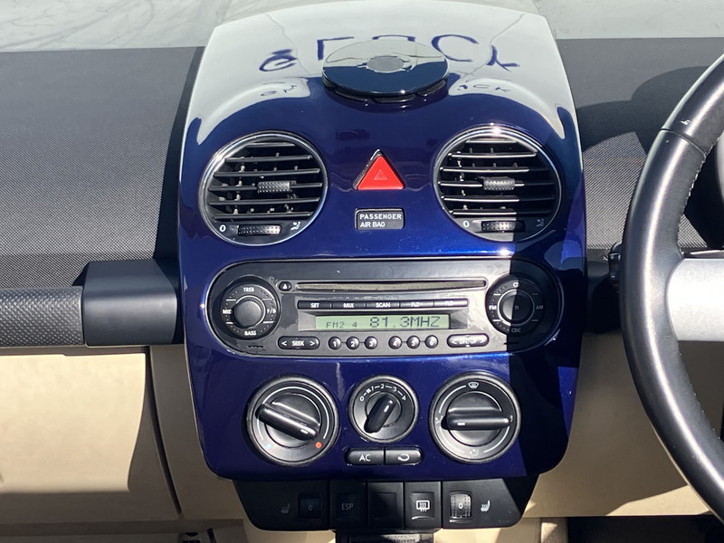 フォルクスワーゲン ニュービートル 中古車