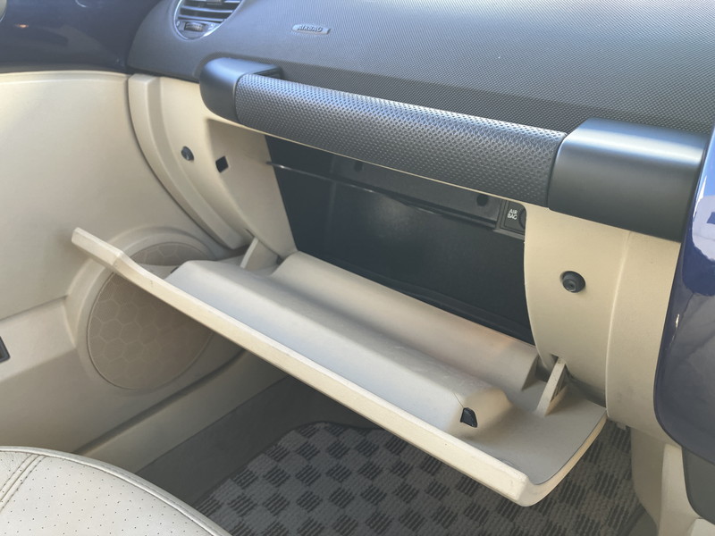 フォルクスワーゲン ニュービートル 中古車