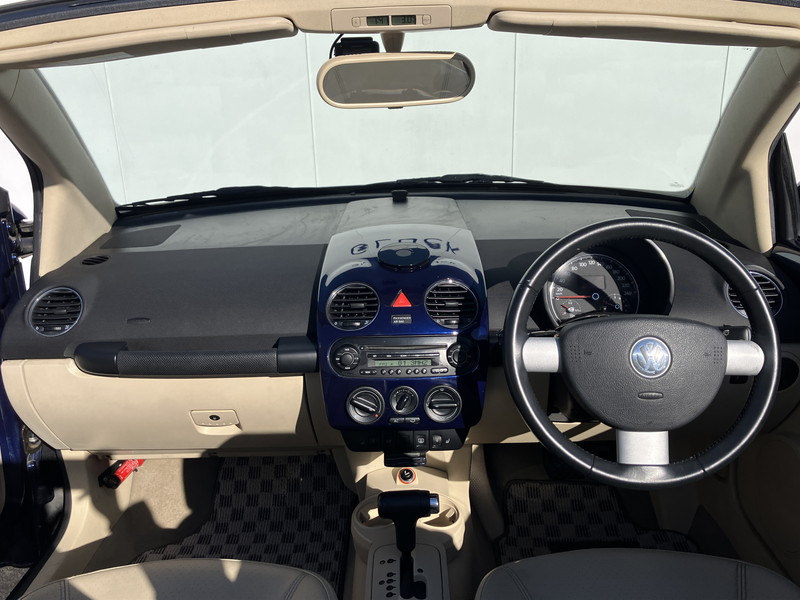 フォルクスワーゲン ニュービートル 中古車