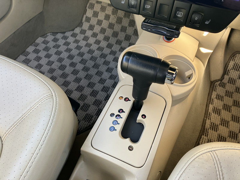 フォルクスワーゲン ニュービートル 中古車