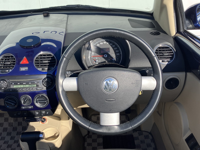 フォルクスワーゲン ニュービートル 中古車