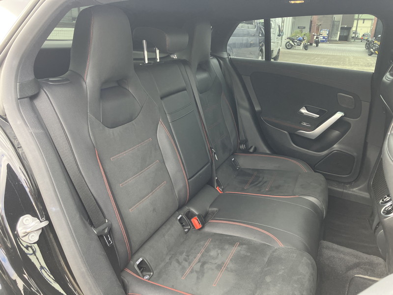 メルセデスベンツ CLAクラス 中古車